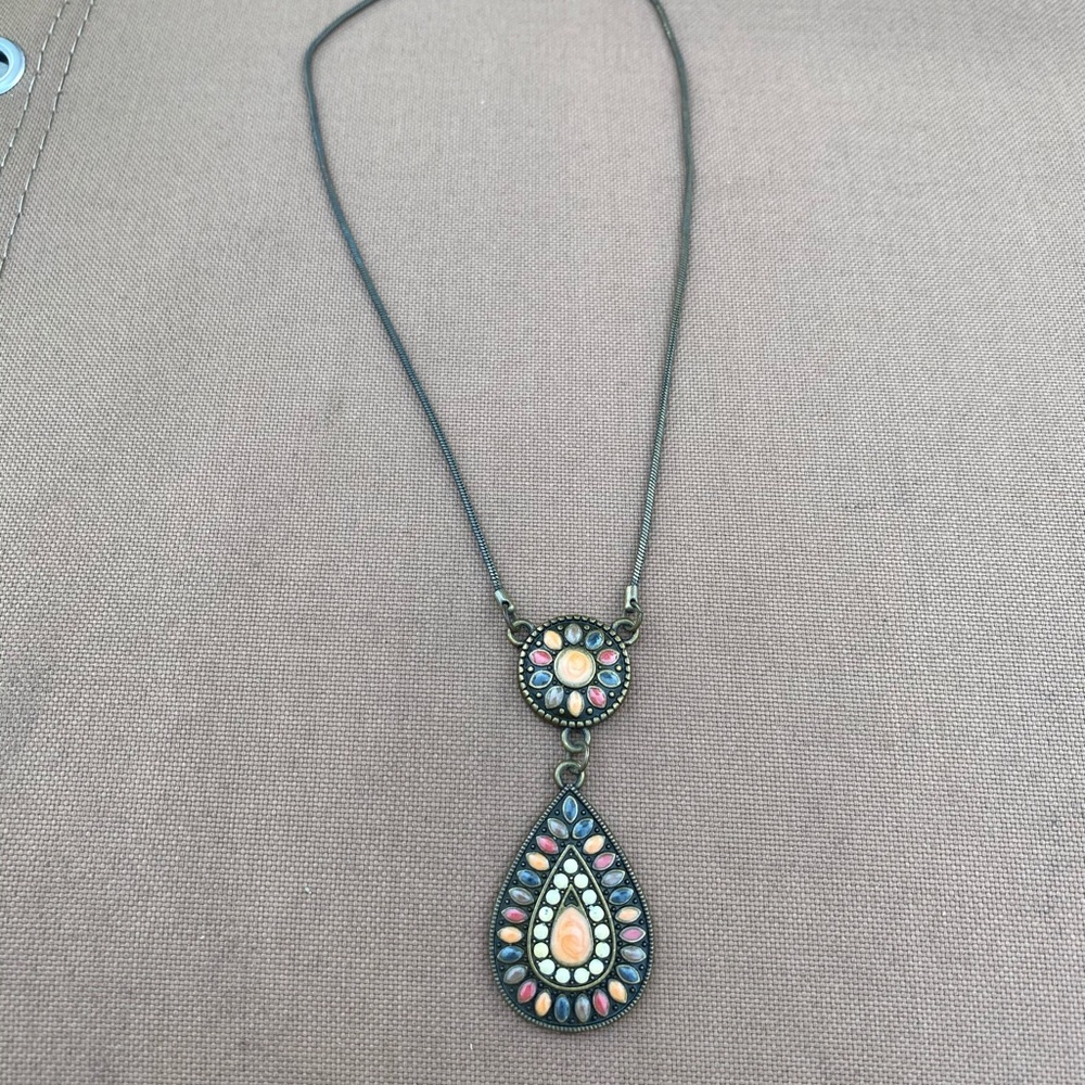 **3/$10** Teardrop Necklace